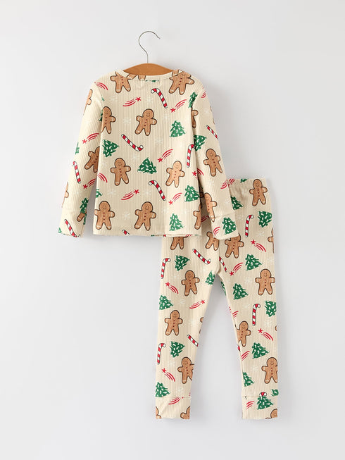 gingerbread-christmas-girls-pajamas-sweet-holiday-vibes-Sophia's Style--2